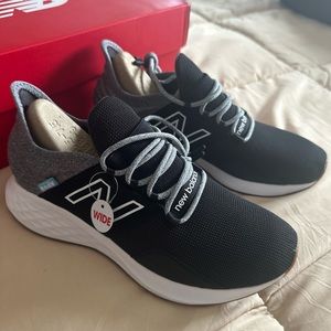 New Balance Fresh Foam Roav V1 Classic Sneak US Men’s Size 7 Women’s Size 8 1/2